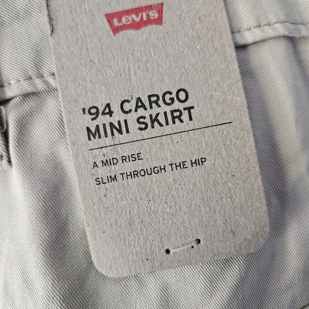 Levi's 94 Cargo Mini Skirt - Picture 5 of 5